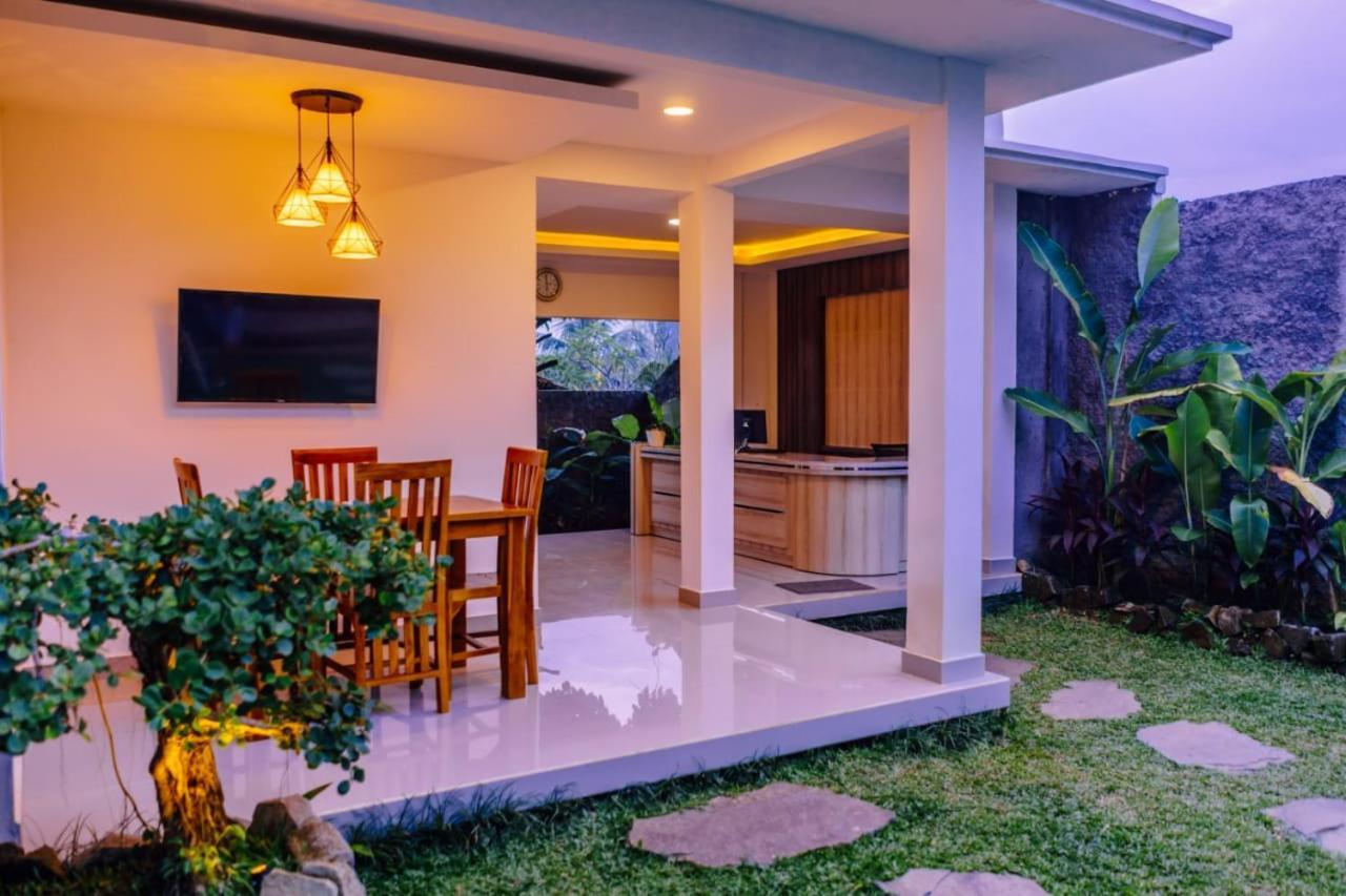The Sidemen Villa Екстериор снимка